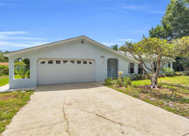 Property at 1416 35th Ave, Vero Beach, FL 32960, 3 beds, 2 baths