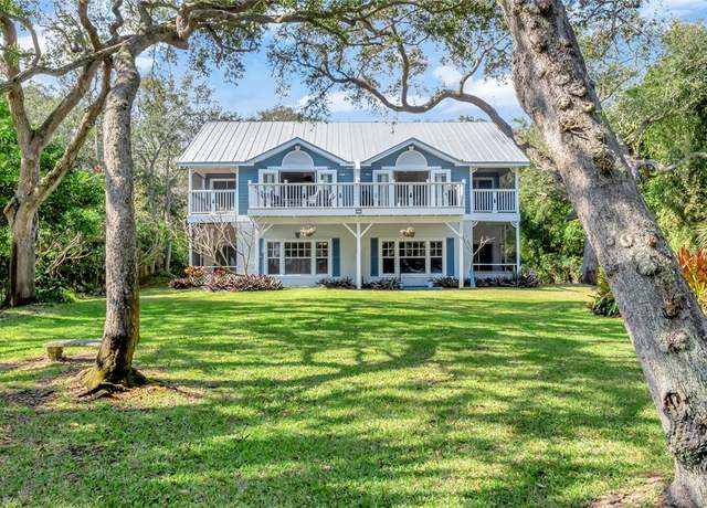 Property at 925 Indian River Dr, Sebastian, FL 32958, 8 beds, 4 baths