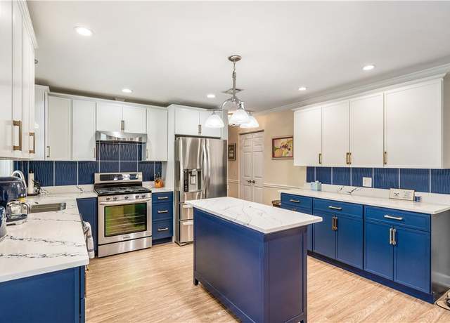 Property at 6476 4th Ln, Vero Beach, FL 32968, 3 beds, 2 baths
