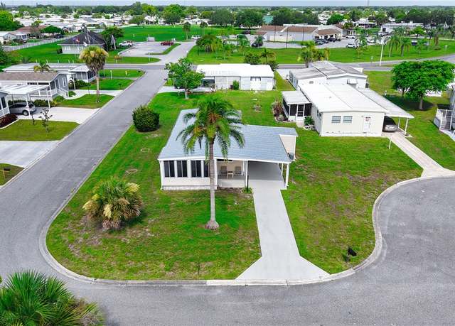 Property at 810 Beech Ct, Sebastian, FL 32976, 2 beds, 2 baths