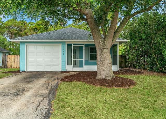 Property at 1545 22nd Ave SW, Vero Beach, FL 32962, 3 beds, 2 baths