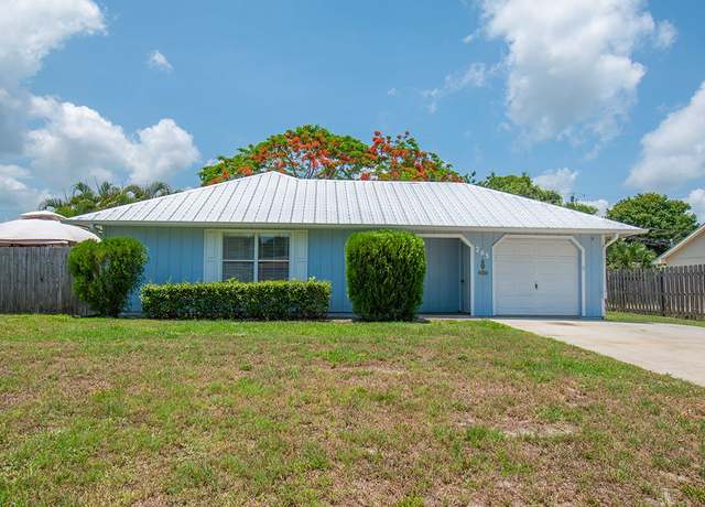 Property at 265 13th Ave, Vero Beach, FL 32962, 3 beds, 2 baths