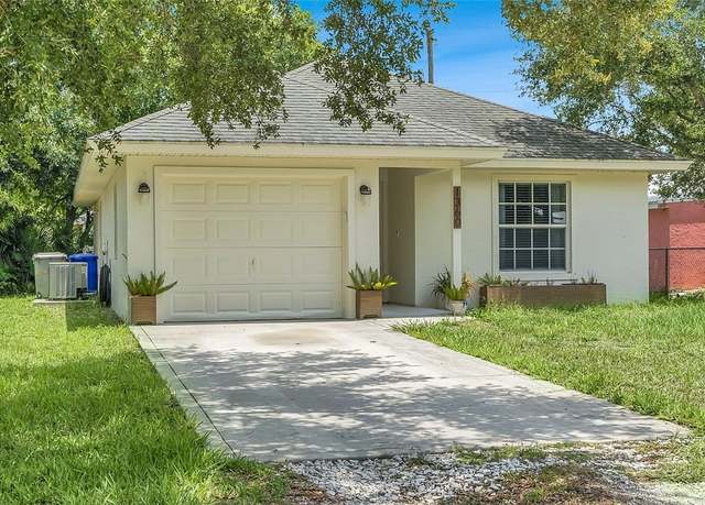 Property at 1360 18th Ave SW, Vero Beach, FL 32962, 3 beds, 2 baths