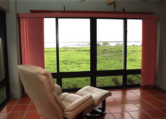 Property at 6240 E Mirror Lake Dr #201, Sebastian, FL 32958, 2 beds, 2 baths