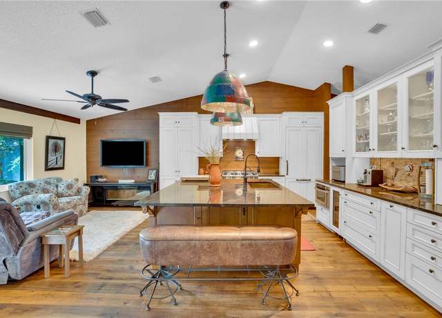 Property at 474 Seashore Ave, Sebastian, FL 32958, 3 beds, 2 baths