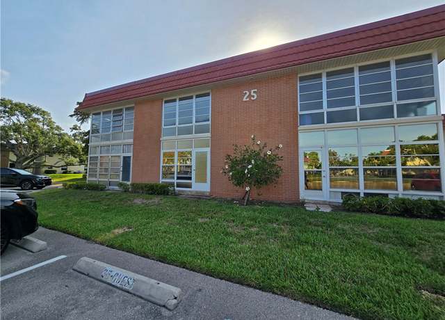 Property at 25 Pine Arbor Ln #104, Vero Beach, FL 32962, 1 bed, 1 bath