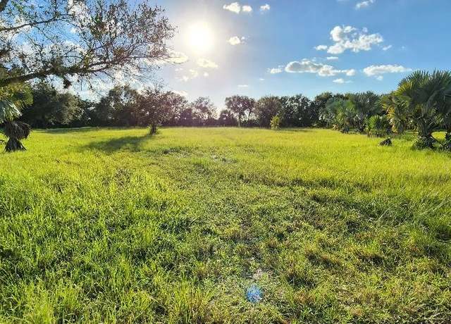 Property at 10535 Oakbridge Ct, Fort Pierce, FL 34951