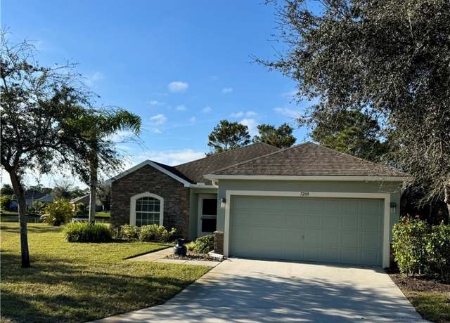 Property at 1208 Briarcliff Ct, Sebastian, FL 32958, 3 beds, 2 baths