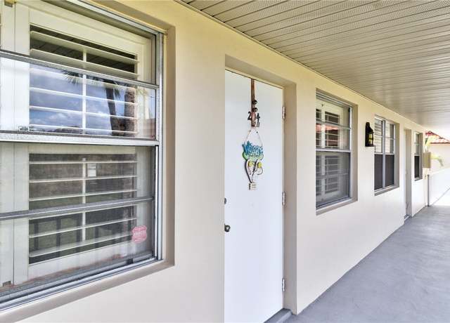 Property at 107 Spring Lake Ct #204, Vero Beach, FL 32962, 1 bed, 1 bath