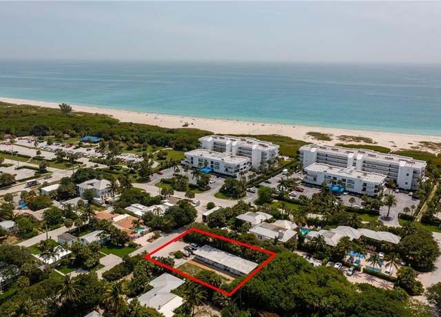 Property at 950 Sandpiper Ln, Vero Beach, FL 32963, 4 beds, 4 baths