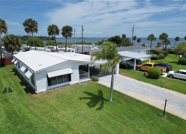 Property at 5640 Buckhorn Pl, Micco, FL 32976, 2 beds, 2 baths