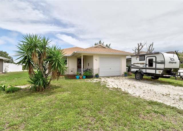 Property at 426 12th St SW, Vero Beach, FL 32962, 2 beds, 2 baths