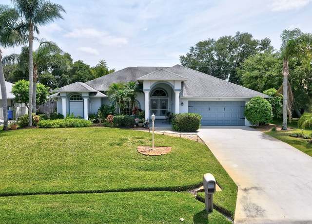 Property at 121 Arcadia Dr, Sebastian, FL 32958, 3 beds, 3 baths