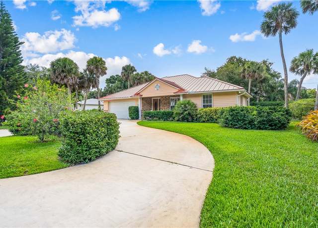 Property at 775 Broadway St, Vero Beach, FL 32960, 3 beds, 2 baths