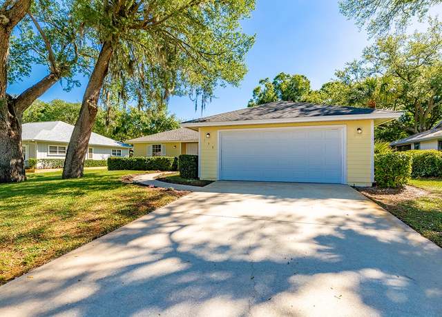 Property at 136 39th Dr, Vero Beach, FL 32968, 3 beds, 2 baths