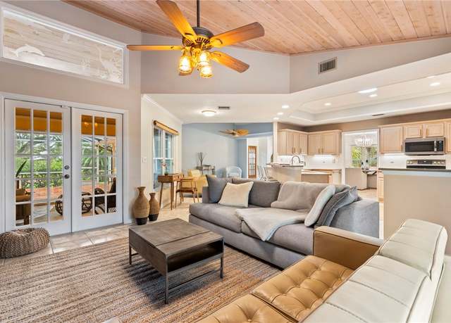 Property at 300 Cathedral Oaks Dr, Vero Beach, FL 32963, 3 beds, 2 baths