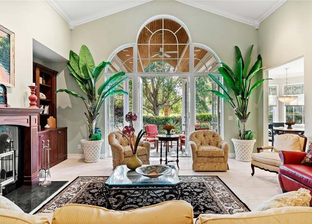 Property at 1080 Carolina Cir SW, Vero Beach, FL 32962, 4 beds, 3.5 baths