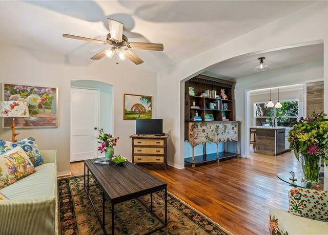 Property at 2433 19th Ave, Vero Beach, FL 32960, 3 beds, 2 baths