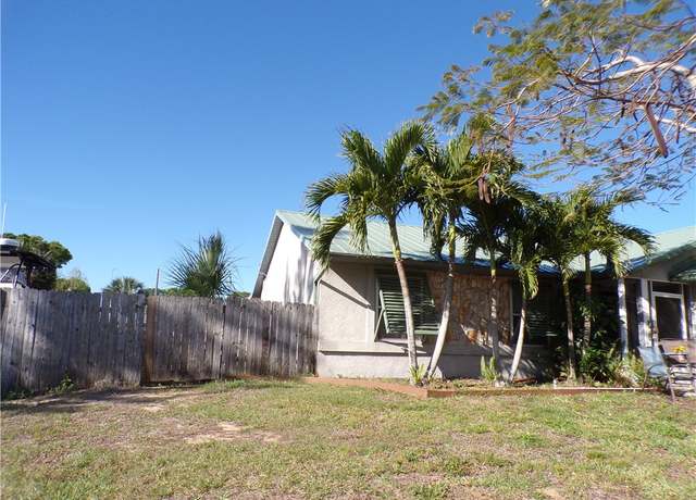 Property at 521 Biscayne Ln, Sebastian, FL 32958, 3 beds, 2 baths