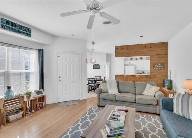 Property at 1901 Westminster Cir #5, Vero Beach, FL 32966, 1 bed, 1 bath