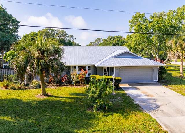 Property at 1955 3rd St, Vero Beach, FL 32962, 3 beds, 2 baths