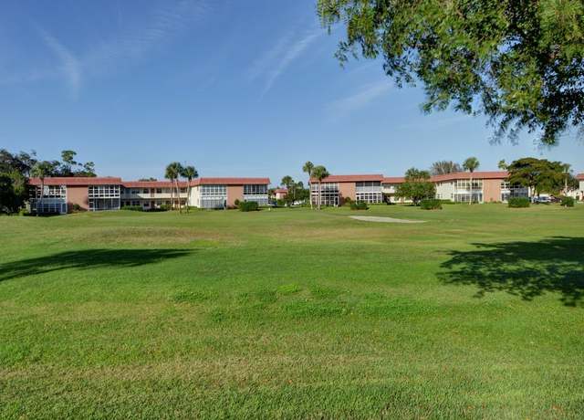 Property at 8 Vista Palm Ln #106, Vero Beach, FL 32962, 2 beds, 2 baths
