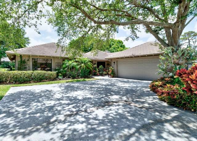 Property at 118 Prestwick Cir #29, Vero Beach, FL 32967, 2 beds, 2 baths