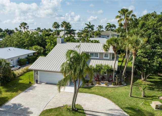 Property at 27 Sea Gull Ave, Vero Beach, FL 32960, 4 beds, 3.5 baths
