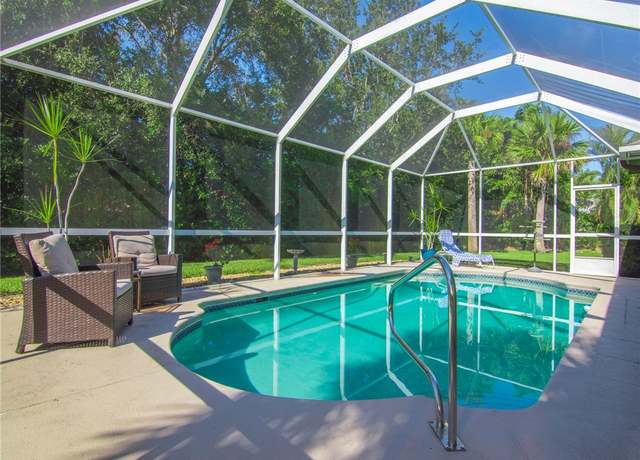 Property at 1055 White Tail Ave SW, Vero Beach, FL 32968, 4 beds, 2.5 baths