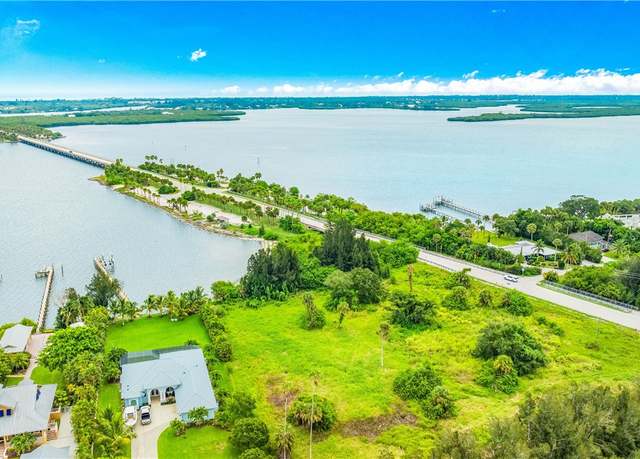 Property at 8790 44th Ave, Sebastian, FL 32958