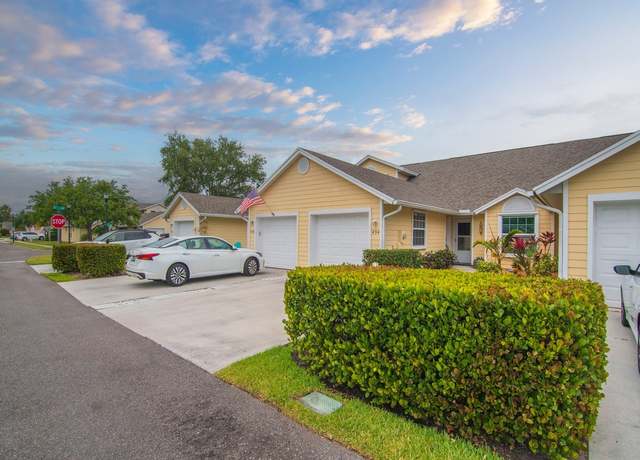 Property at 494 6th St, Vero Beach, FL 32962, 2 beds, 2 baths