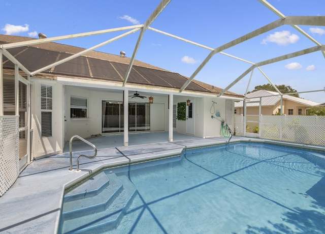 Property at 1026 Blossom Dr, Sebastian, FL 32958, 3 beds, 2.5 baths