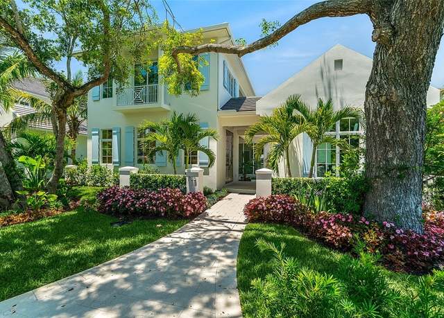 Property at 785 Azalea Ln, Vero Beach, FL 32963, 3 beds, 3.5 baths