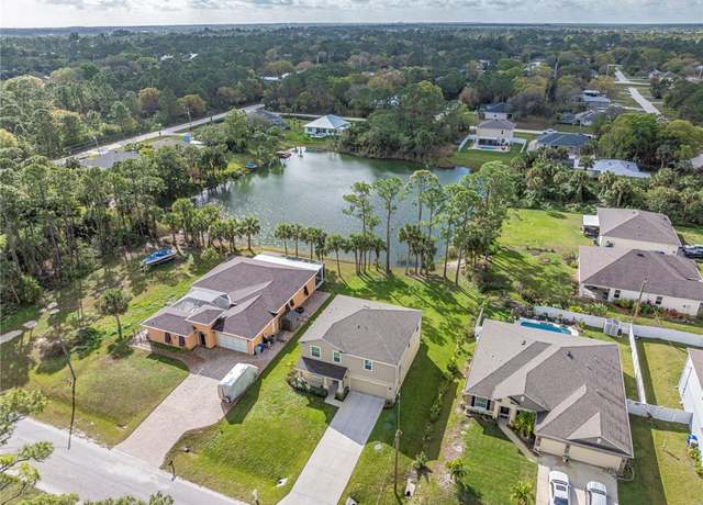 Property at 9475 85th St, Vero Beach, FL 32967, 4 beds, 2.5 baths