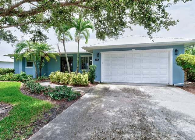 Property at 425 Greystone Ct SW, Vero Beach, FL 32968, 4 beds, 2 baths