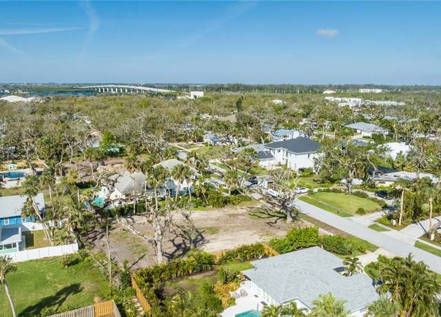 Property at 646 Camelia Ln, Vero Beach, FL 32963