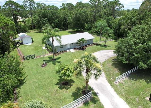 Property at 8246 94th Ave, Vero Beach, FL 32967, 3 beds, 2 baths