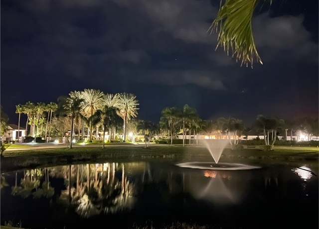 Property at 9240 Autumn Ct, Vero Beach, FL 32963, 3 beds, 3.5 baths