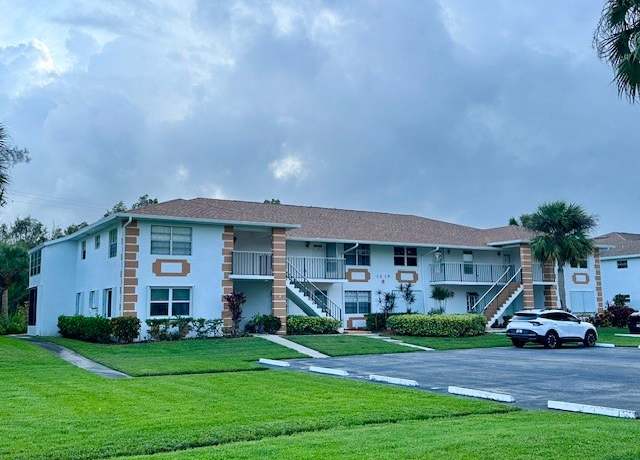 Property at 1219 S Lakes End Dr Unit B2, Fort Pierce, FL 34982, 2 beds, 2 baths