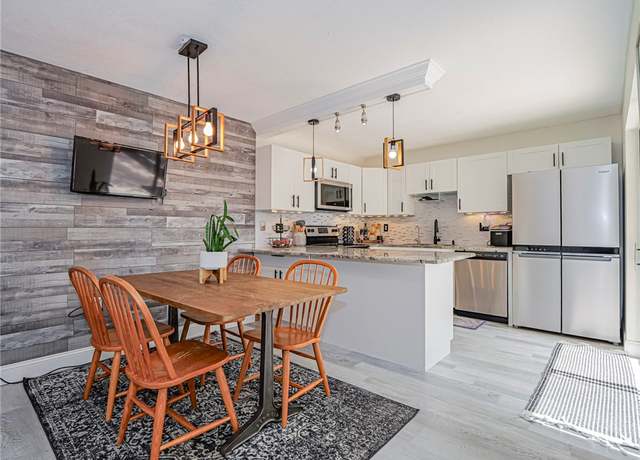 Property at 1170 6th Ave Unit 8B, Vero Beach, FL 32960, 2 beds, 2.5 baths