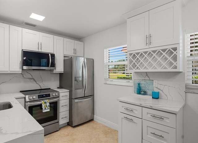 Property at 84 Crooked Tree Ln #106, Vero Beach, FL 32962, 2 beds, 2 baths