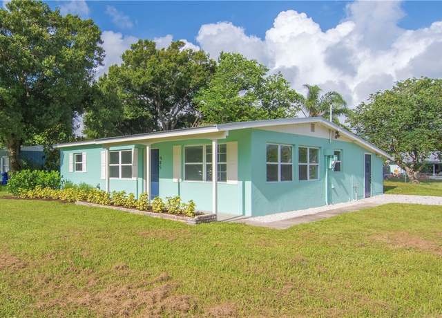 Property at 985 35th Ave, Vero Beach, FL 32960, 3 beds, 1.5 baths