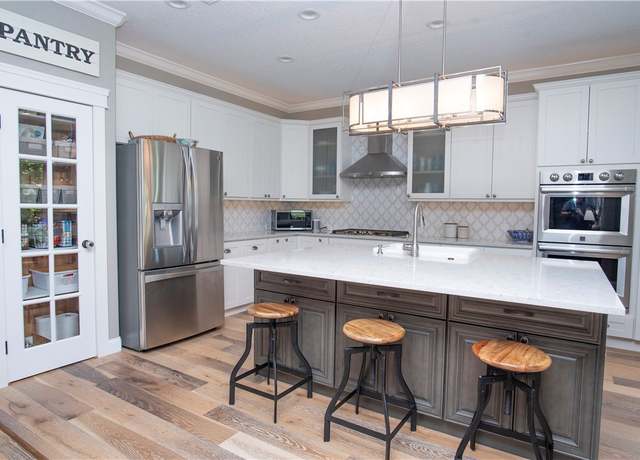 Property at 500 45th Ct SW, Vero Beach, FL 32968, 4 beds, 2 baths