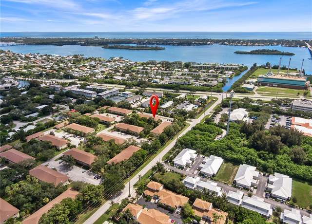 Property at 400 18th St Unit M1, Vero Beach, FL 32960, 2 beds, 2 baths