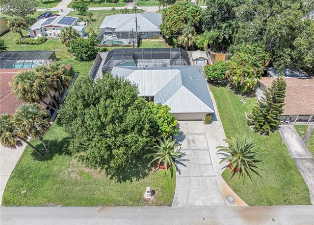 Property at 1446 5th St, Vero Beach, FL 32962, 3 beds, 2 baths