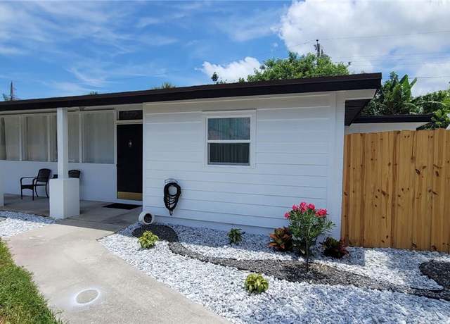 Property at 1825 4th Ln, Vero Beach, FL 32962, 3 beds, 2 baths