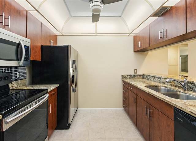 Property at 1 Plantation Dr #101, Vero Beach, FL 32966, 2 beds, 2 baths