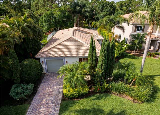 Property at 4225 55th St, Vero Beach, FL 32967, 3 beds, 2 baths