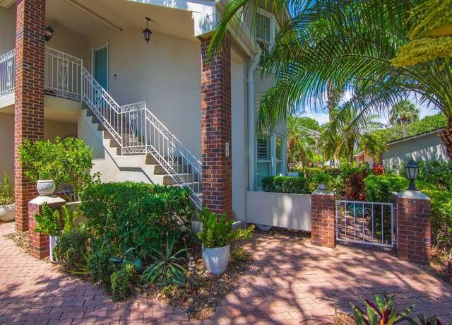 Property at 133 E Park Shores Cir Unit 8E, Vero Beach, FL 32963, 2 beds, 2 baths