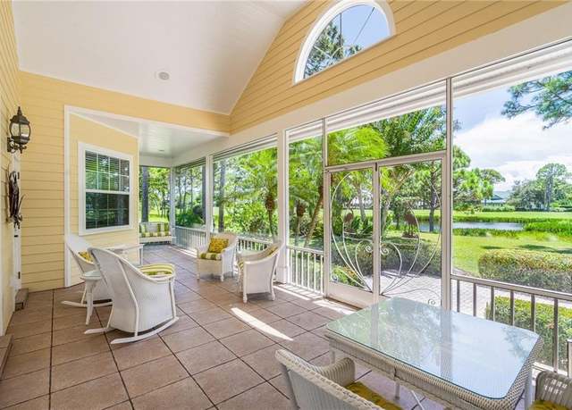 Property at 1156 Carolina Cir SW, Vero Beach, FL 32962, 3 beds, 3.5 baths